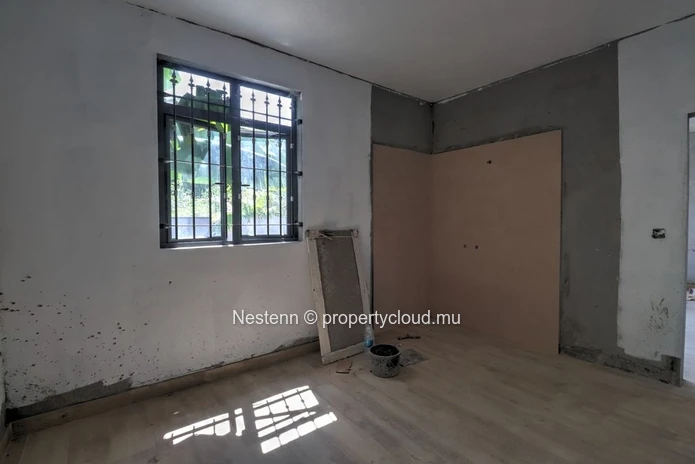 Modern duplex villa with 3 bedrooms close to amenities.