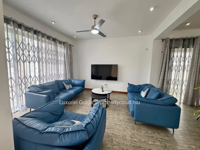 Villa contemporaine à louer – Grand Baie