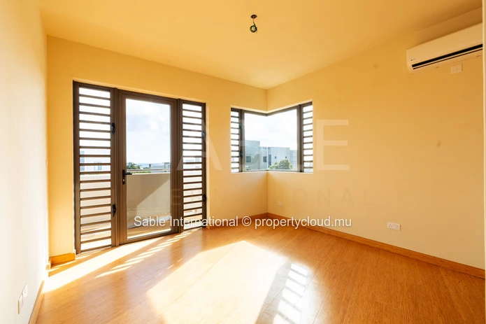 Appartement 3 chambres avec piscine à vendre à Flic en Flac