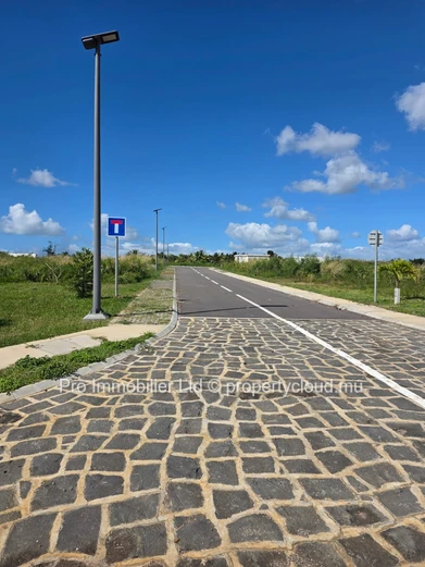 La Salette Estate . 3 TERRAINS RESIDENTIEL À VENDRE ,NOUVEAU MORCELLEMENT SÉCURISÉ À GRAND BAIE