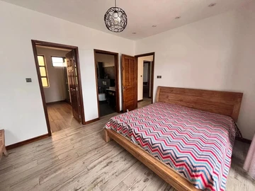 4 Bedroom Villa