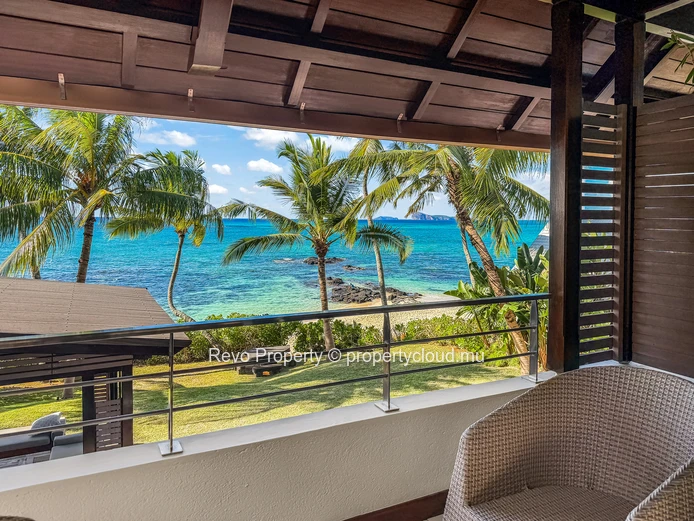 The Ultimate Beachfront Living in Pointe aux Cannoniers