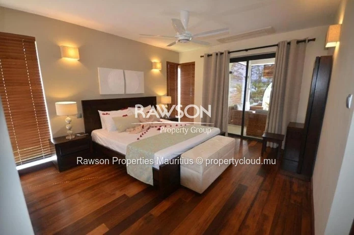Appartement 3 chambres dans une résidence avec piscine et vue magnifique sur Le Morne