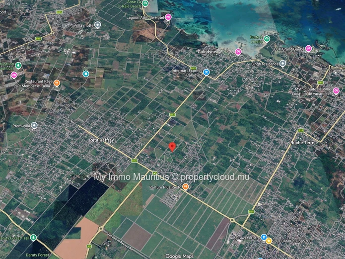 Residential Land of 422 m² for Sale – Réunion Maurel