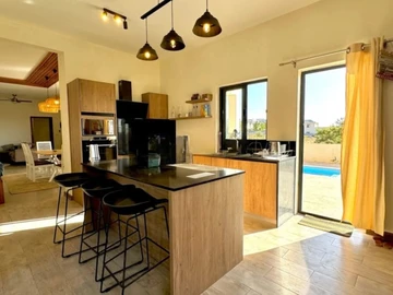 4 Bedroom Villa