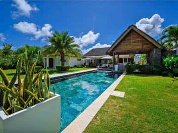 Exquisite 3-Bedroom Villa for Sale in Grand Baie | Luxury Living in Clos du Littoral