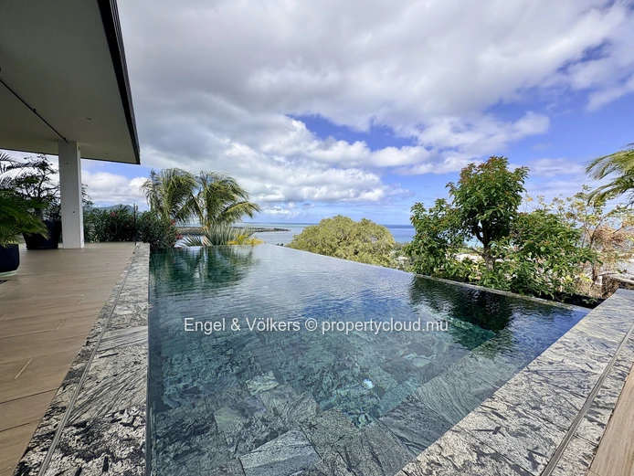 FOR SALE - Exceptional Private Villa with Uninterrupted Panoramic Views in Black River