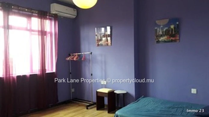 Bel appartement de 3 Chambres avec terrasse dans un complexe résidentiel sécurisé à Rose Hill