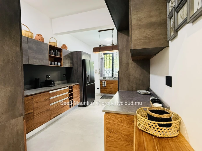 Villa Contemporaine 3 Chambres à Calodyne 