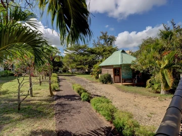 Commercial Land