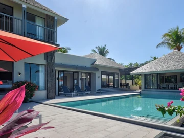 5 Bedroom House