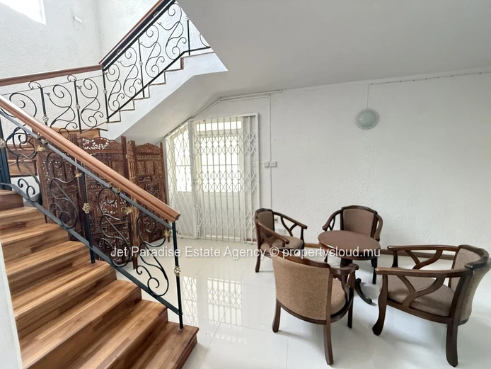 Furnished 5 Bedroom House  for Sale  in Flic en Flac with Carport, Garden.