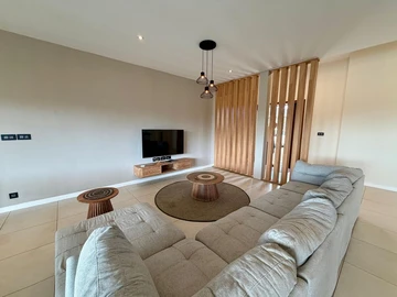 4 Bedroom Villa