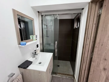 3 Bedroom Townhouse, Duplex
