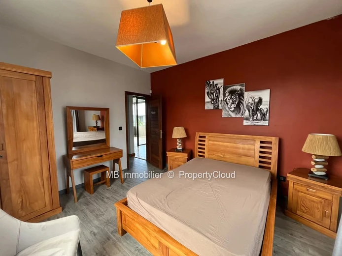 Belle maison de 4 chambres en location.