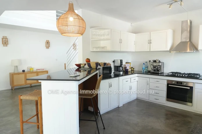 Family 4-Bedroom House with Swimming Pool | Tamarin