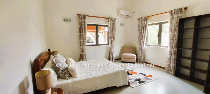 Élégante Maison de 3 Chambres à Vendre dans une residence privée et calme à Tamarin.