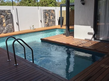 6 Bedroom Villa