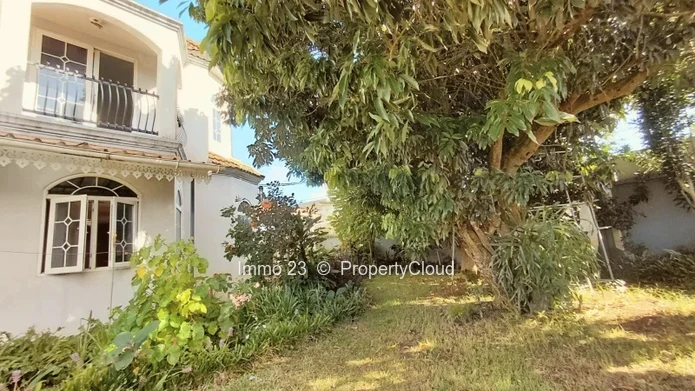 House / Villa - 4 bedrooms - Phoenix - Ref. MA100349VE