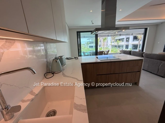 Appartement Moderne Neuf de 150 m² dans une Résidence Sécurisée avec Piscine commune