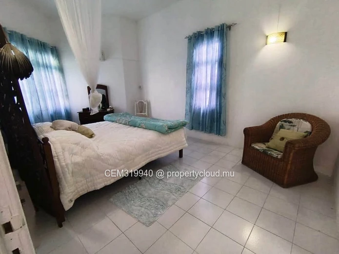 Beachfront Bungalow for Rent – Blue Bay, Mahébourg