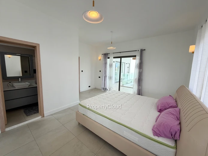 Brand New Furnished Villa With Pool | Grand Bay | 3 Air Conditioned Bedrooms | Rs 16.5M