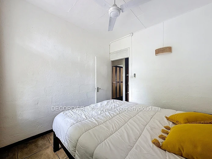 Charming home with spacious garden