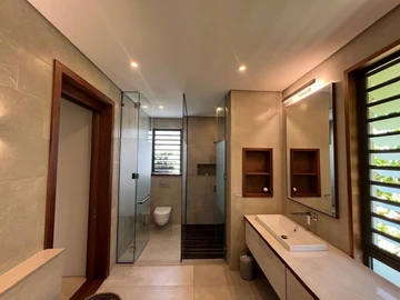 4 Bedroom Villa
