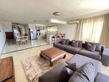 Townhouse, Duplex de 4 Chambres