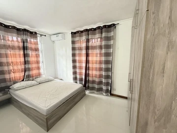 5 Bedroom Villa