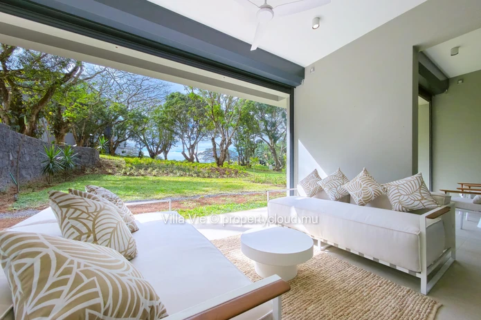Belle Vue Harel - Spacious 4-bedroom ground floor apartment