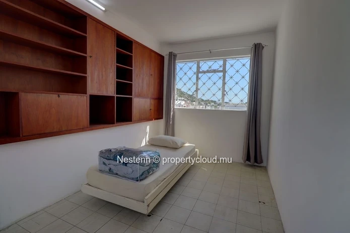 Maison fraîchement rénovée avec vue panoramique sur Port-Louis & les montagnes