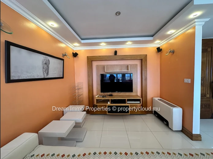 Superb Duplex Penthouse With Mountain Views In Quatre Bornes – Mauritius