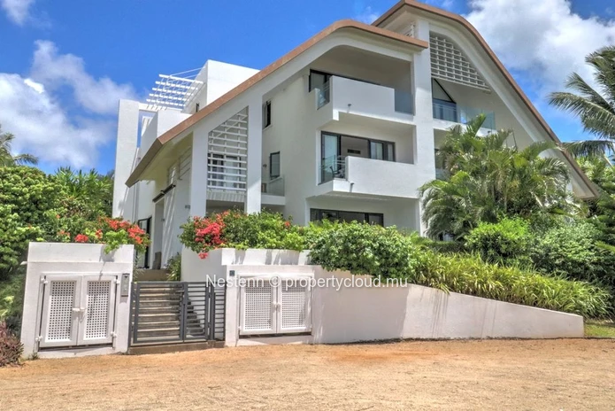 Stunning beachfront villa with 180-degree sea views