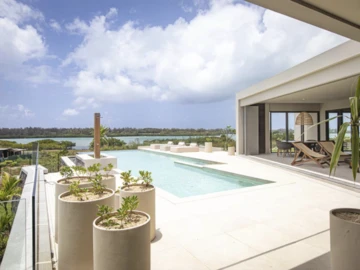 4 Bedroom Villa