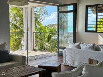 6 Bedroom Villa