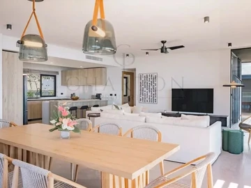 4 Bedroom Villa