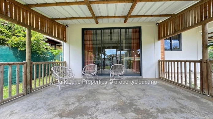 Charming semi-furnished house in Beau Bassin – A peaceful and characterful home