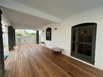 5 Bedroom Villa