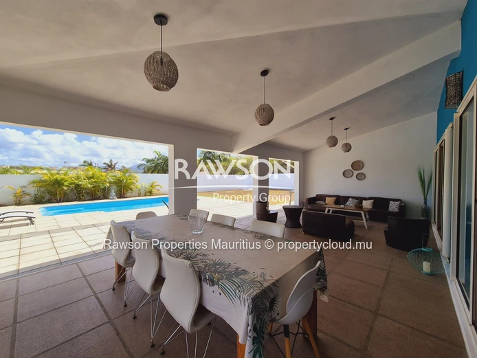 House | 4 Bedrooms | Private Pool & Landscaped Garden | Tamarin 
