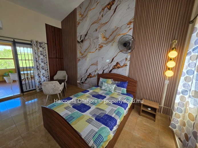 Furnished 4-bed Apartment with Pool & Balcony - Calodyne