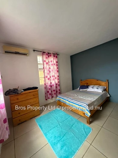 Maison à louer à Verger Les Bains, Pointe aux Sables | 30 000 Rs/mois (négociable)