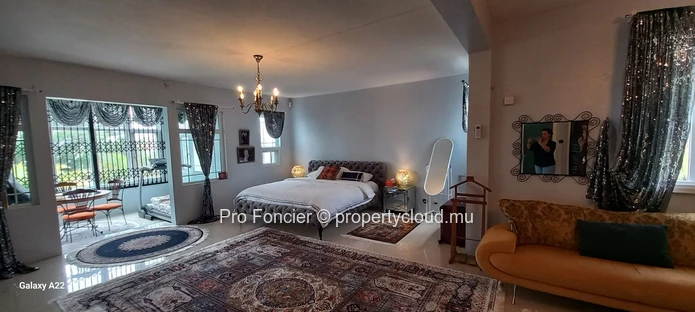 House for rent in Sodnac - An Elegant Luxury Home with Generous Living Spaces