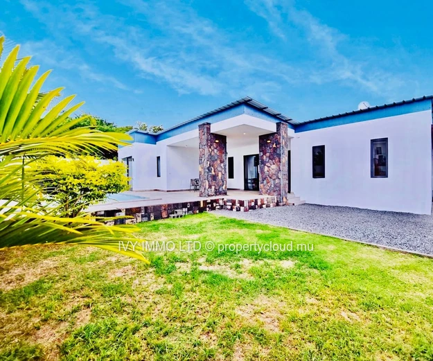 Située dans la magnifique ville de Grand Baie Propriété de 3 chambres à louer à long terme – Grand Baie