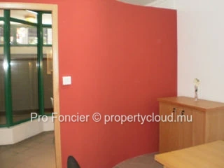 Bureau à Port Louis - Petit bureau chic