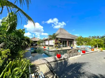 4 Bedroom Villa