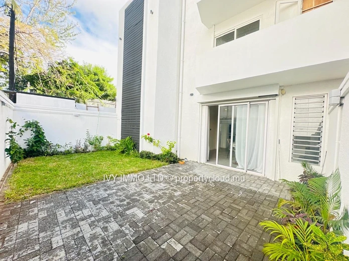 Luxury Ground Floor Apartment – Pointe aux Canonniers