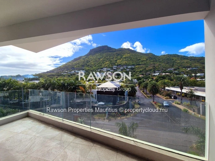 165.95m² Office To Let in Grande Rivière Noire