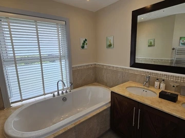 Fully renovated three bedroom Villa 