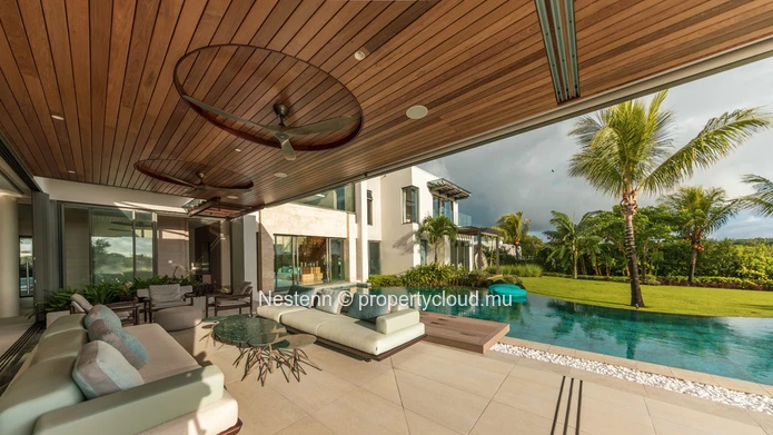 Paradise found: Luxe living 
